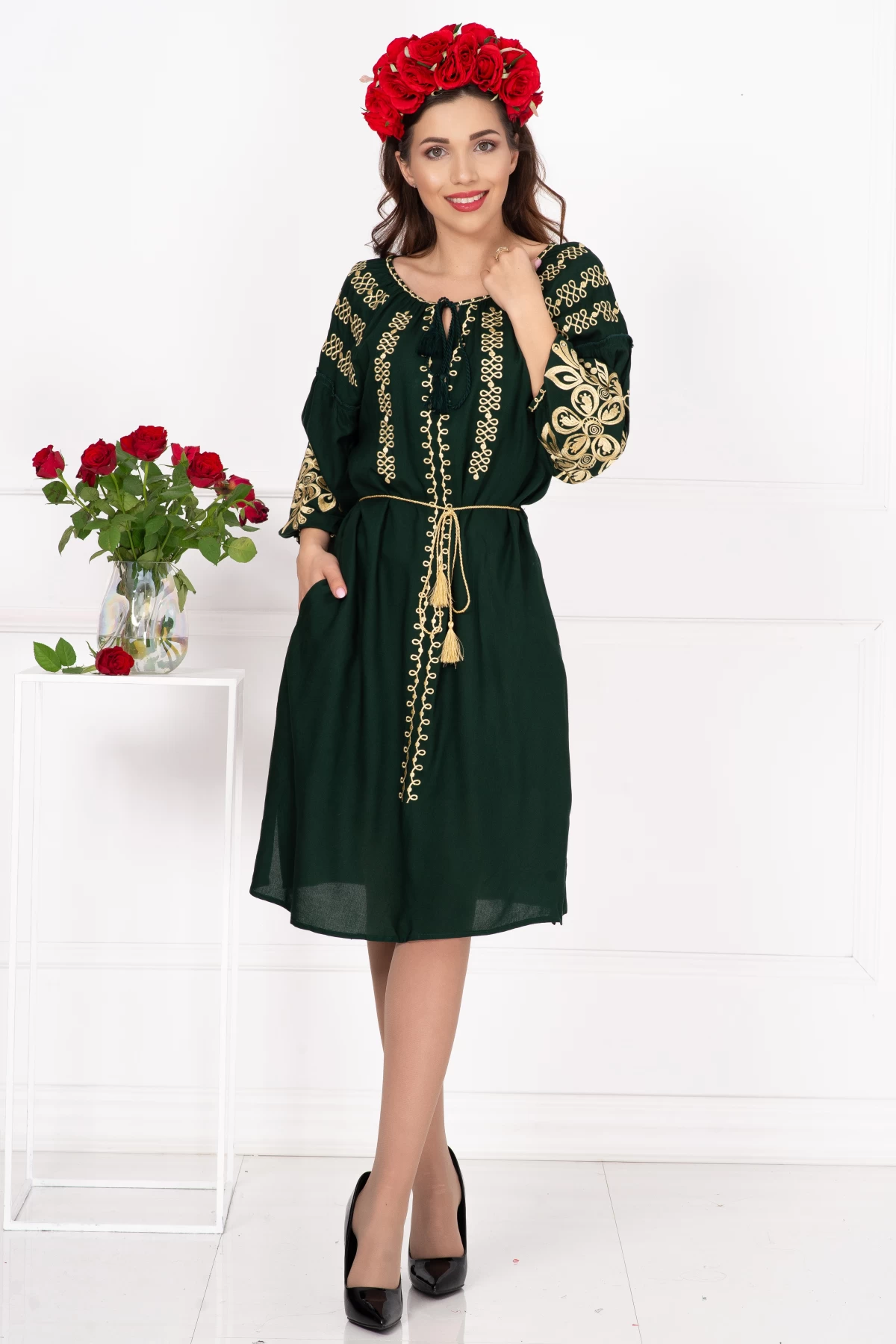 Rochie Ecaterina Traditională cu Broderie Artizanală