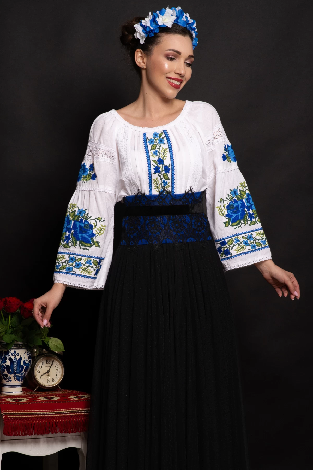 Brau Elegant cu Dantela și Catifea Legendaria