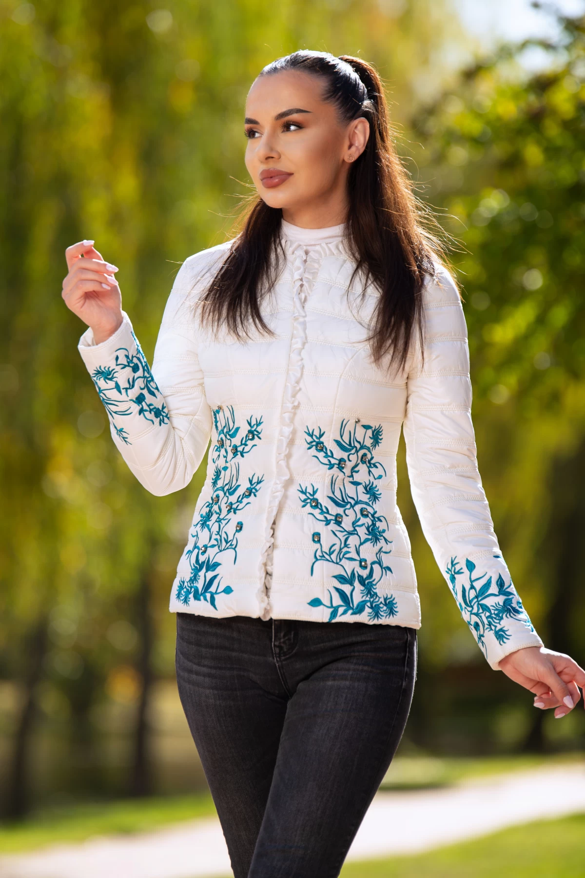 Jacheta Effect Eleganta cu Broderie Turquoise