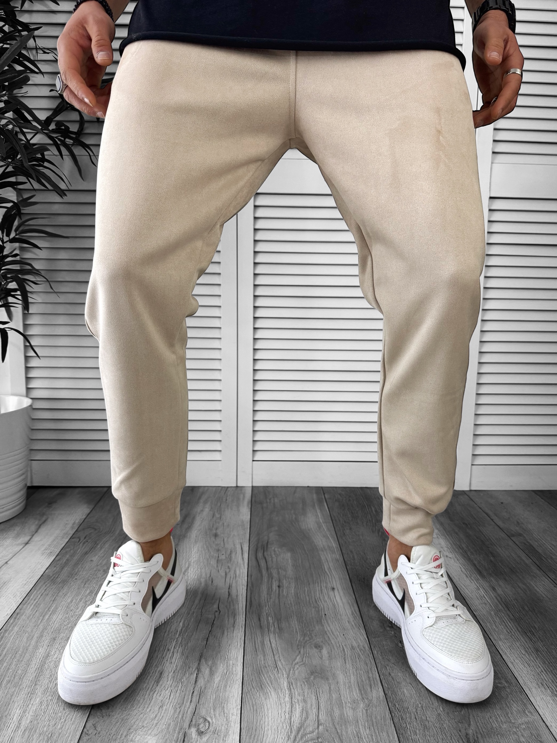 Pantaloni Catifea Slim Fit - Stil și Confort