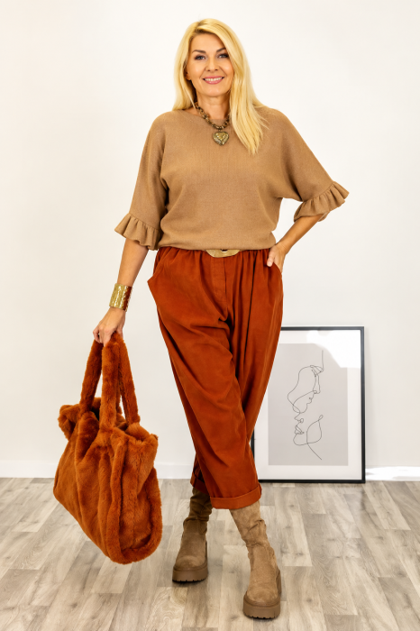 Pulover cu maneci scurte si volane la mansete din vascoza, camel
