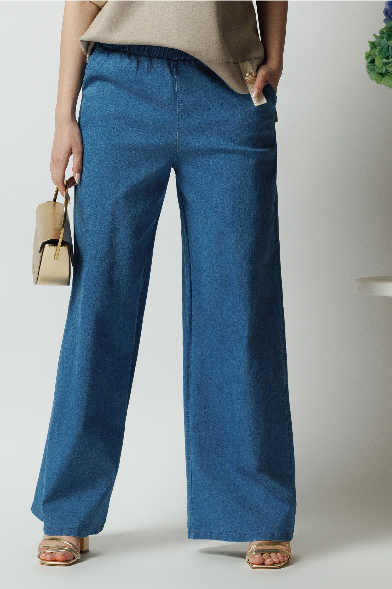 Pantaloni Denim Evazați cu Elastic în Talie