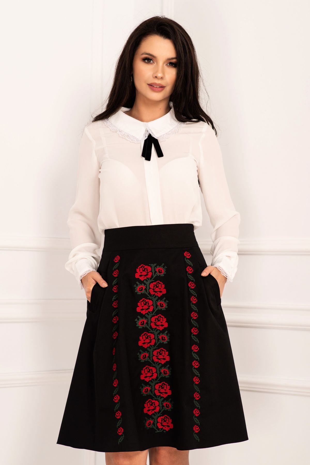 Fusta Effect Eleganta cu Broderie Rosie