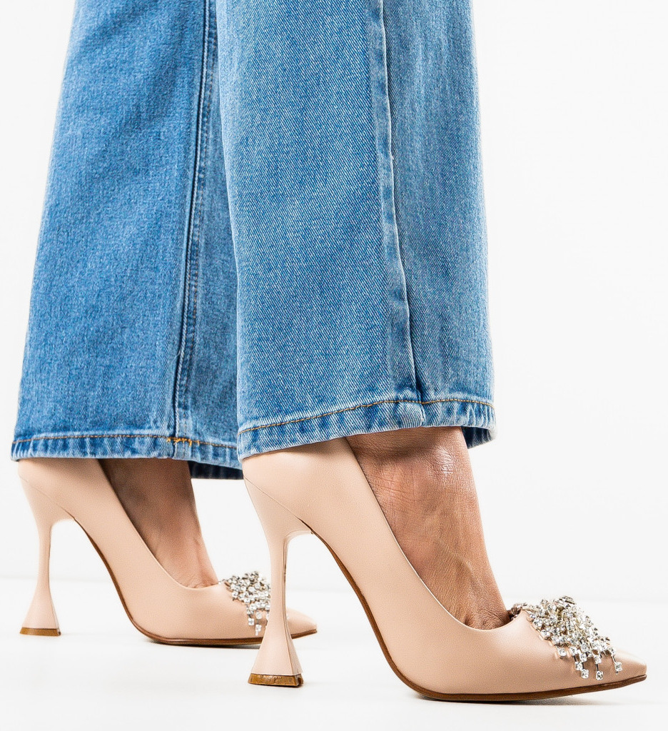 Pantofi Yerer Bej cu Toc Elegant | Stil Feminin