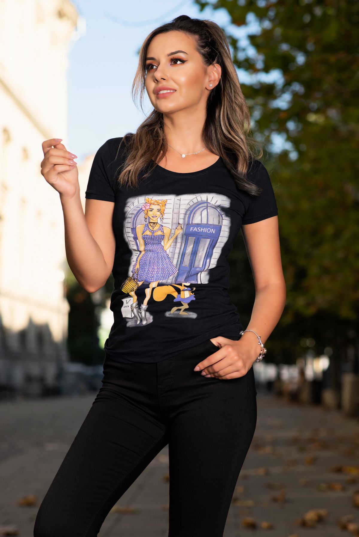 Tricou Negru cu Imprimeu InPuff - Stil Urban Relaxat