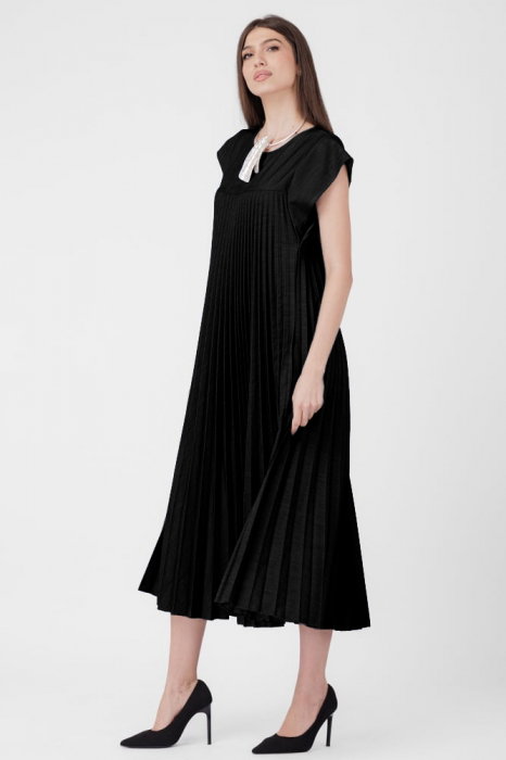 Rochie Plisata Neagra A-Line | Shopika
