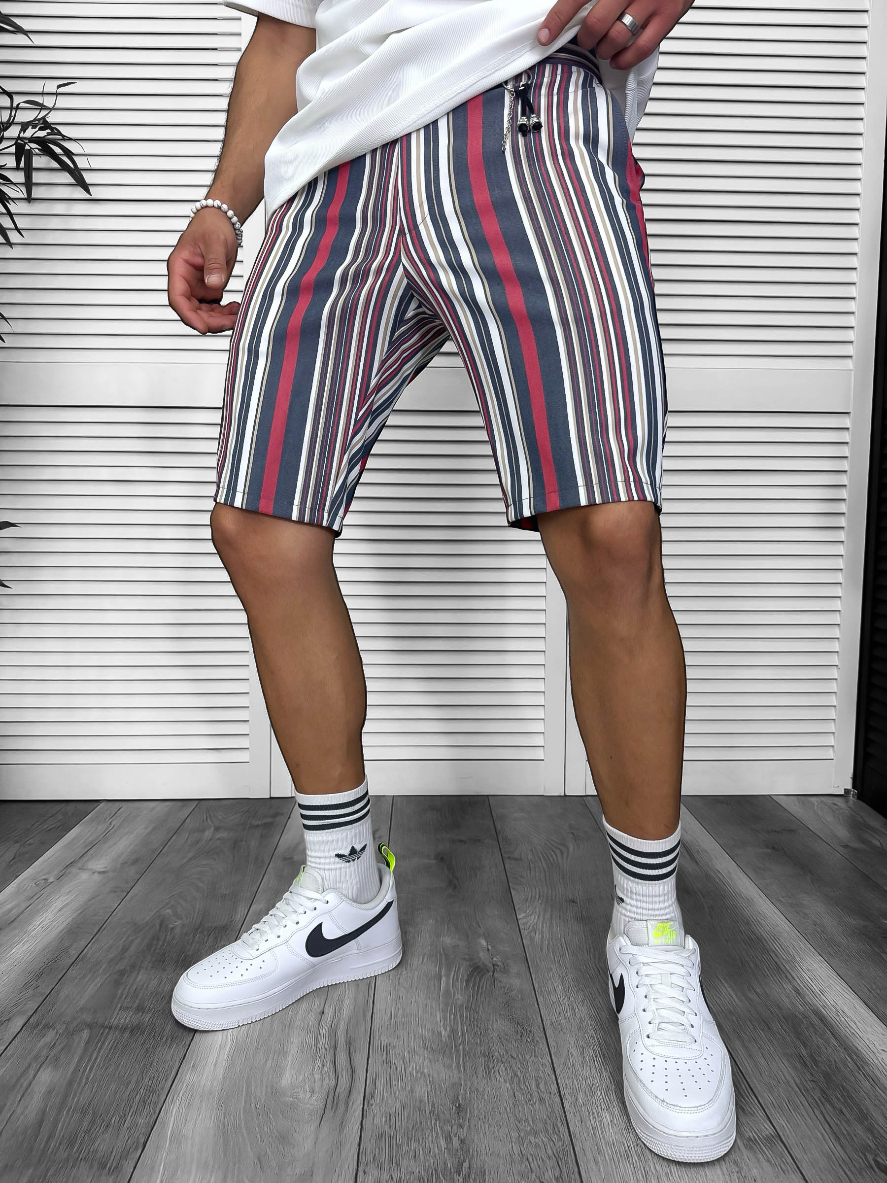 Pantaloni scurti casual in dungi pentru barbati