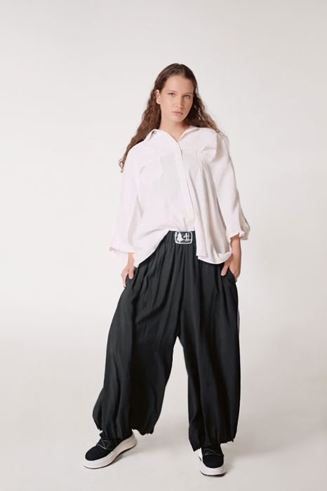 Cămașă Albă Oversize H-4 cu Mâneci Fluture