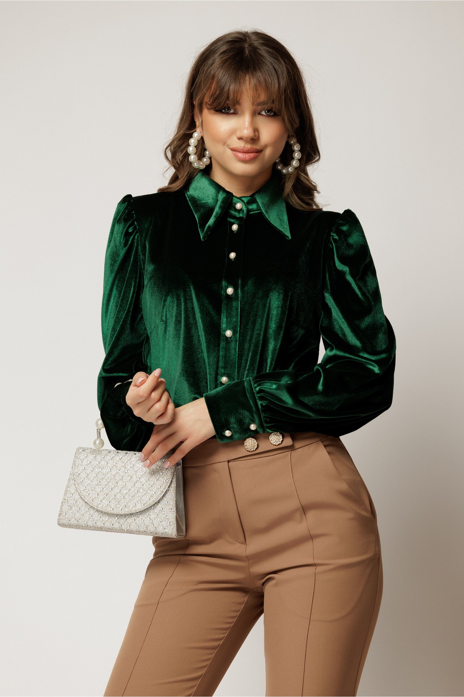 Cămașă Catifea Verde Eleganta cu Nasturi Perlați