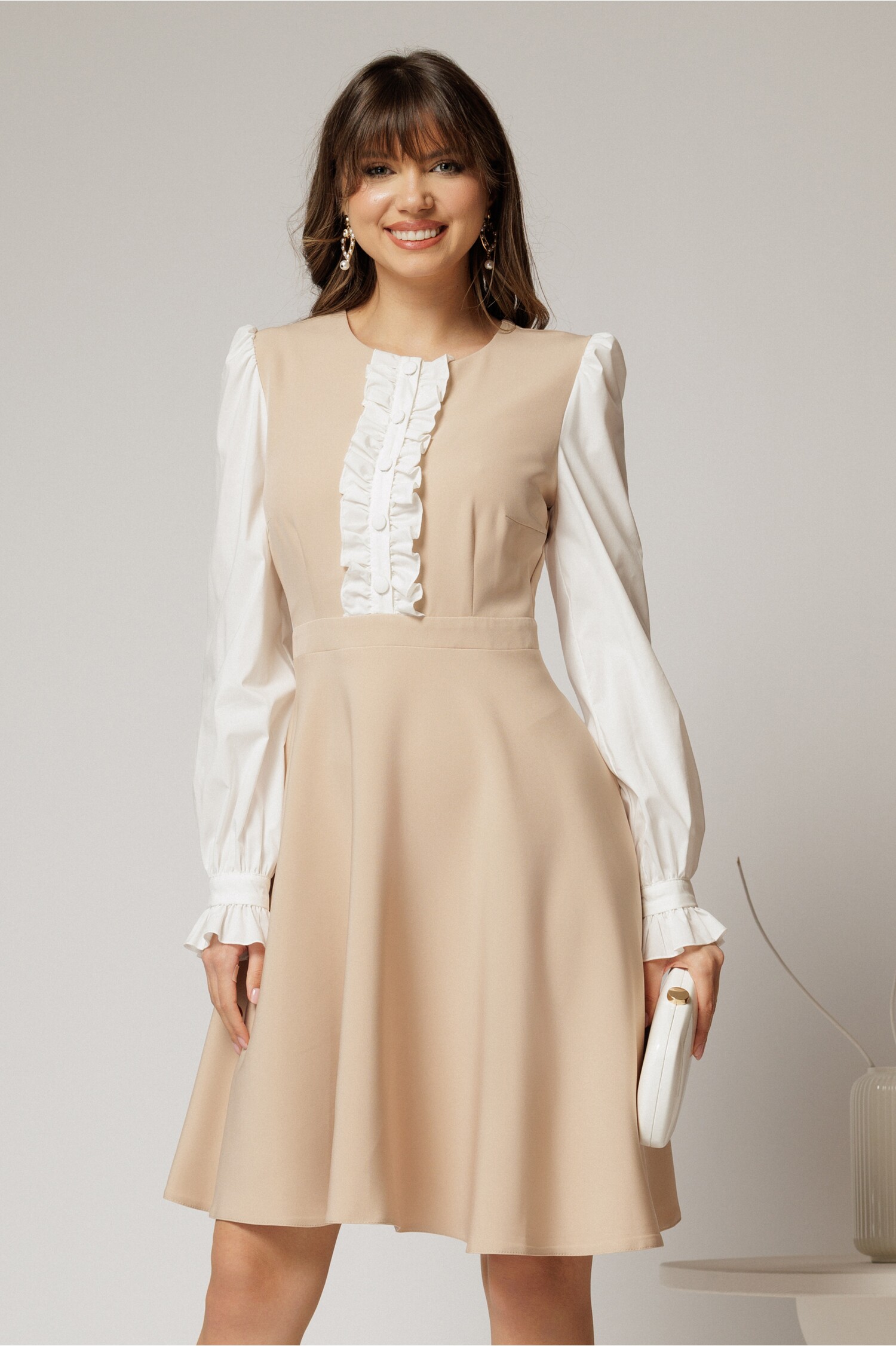 Rochie Bej Scurtă cu Maneci Lungi Poplin