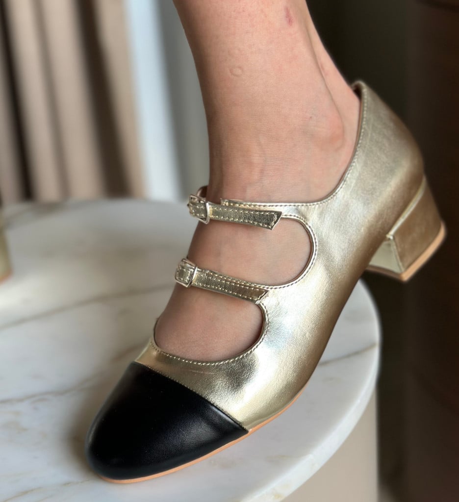 Pantofi Jordan Aurii cu Toc - Eleganță și Stil - imagine 3