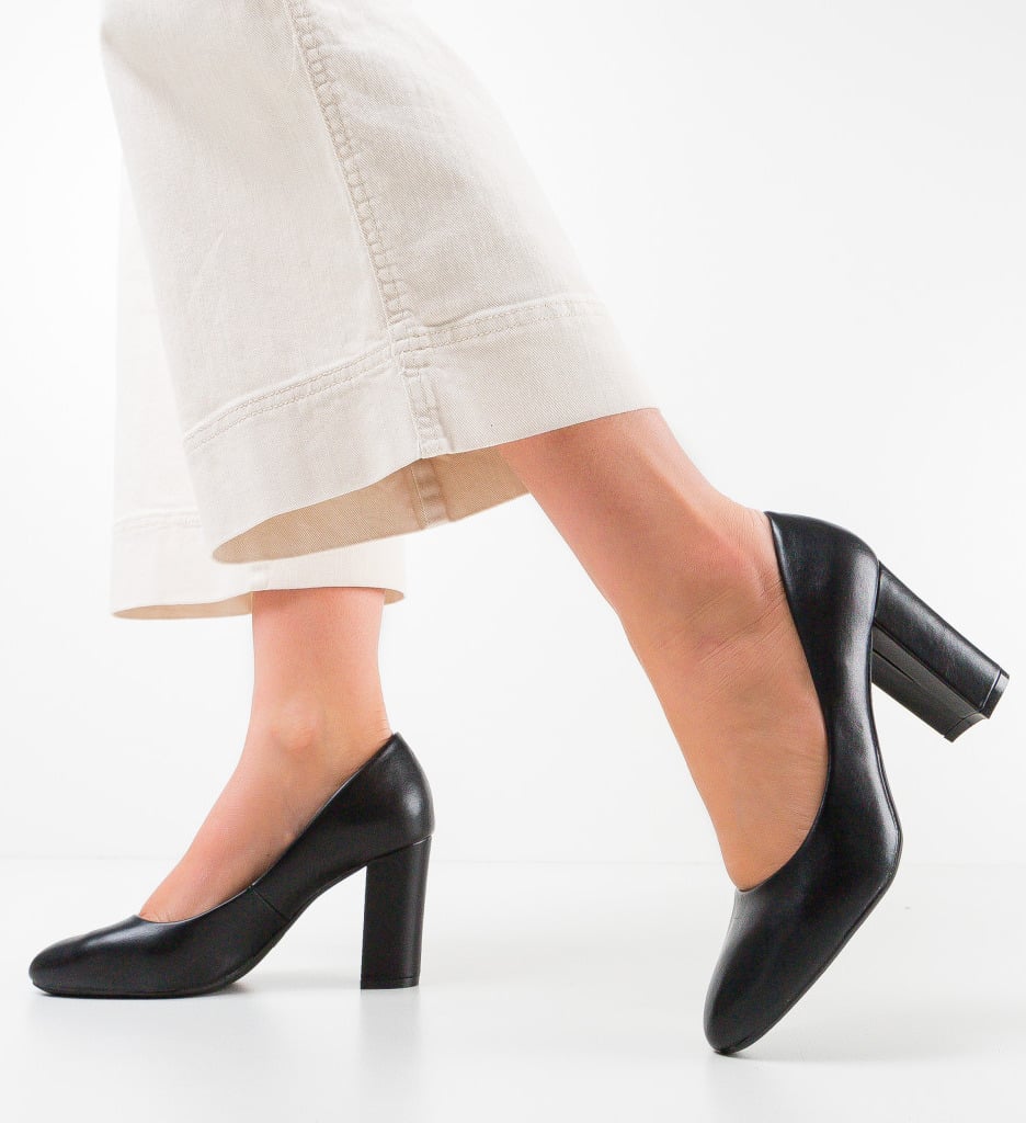 Pantofi Adas Negri cu Toc - Eleganță și Stil