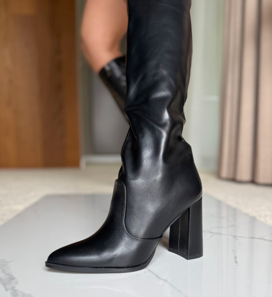 Cizme Haynab Negre - Eleganță și Stil Feminin
