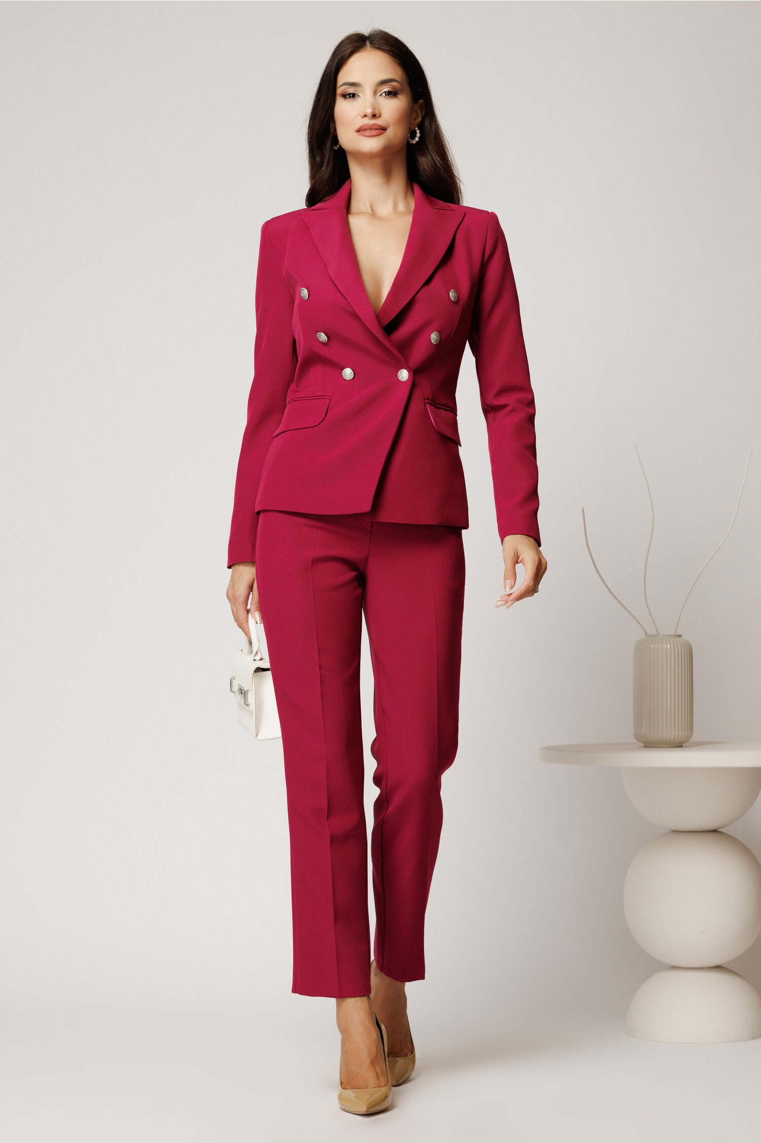 Sacou Magenta Cambrat cu Nasturi - Eleganță Office