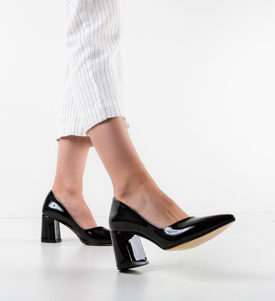 Pantofi cu toc Lilly Negri - Eleganță Urbană