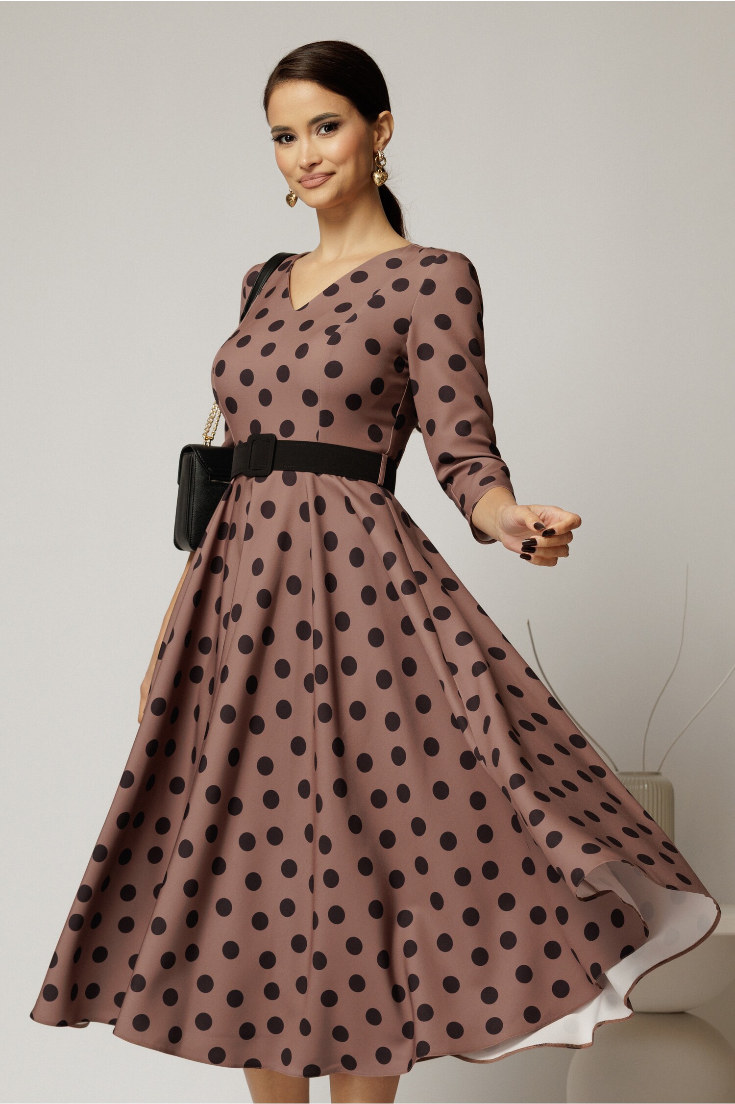 Rochie DY Fashion Maro cu Buline, Clos Elegant