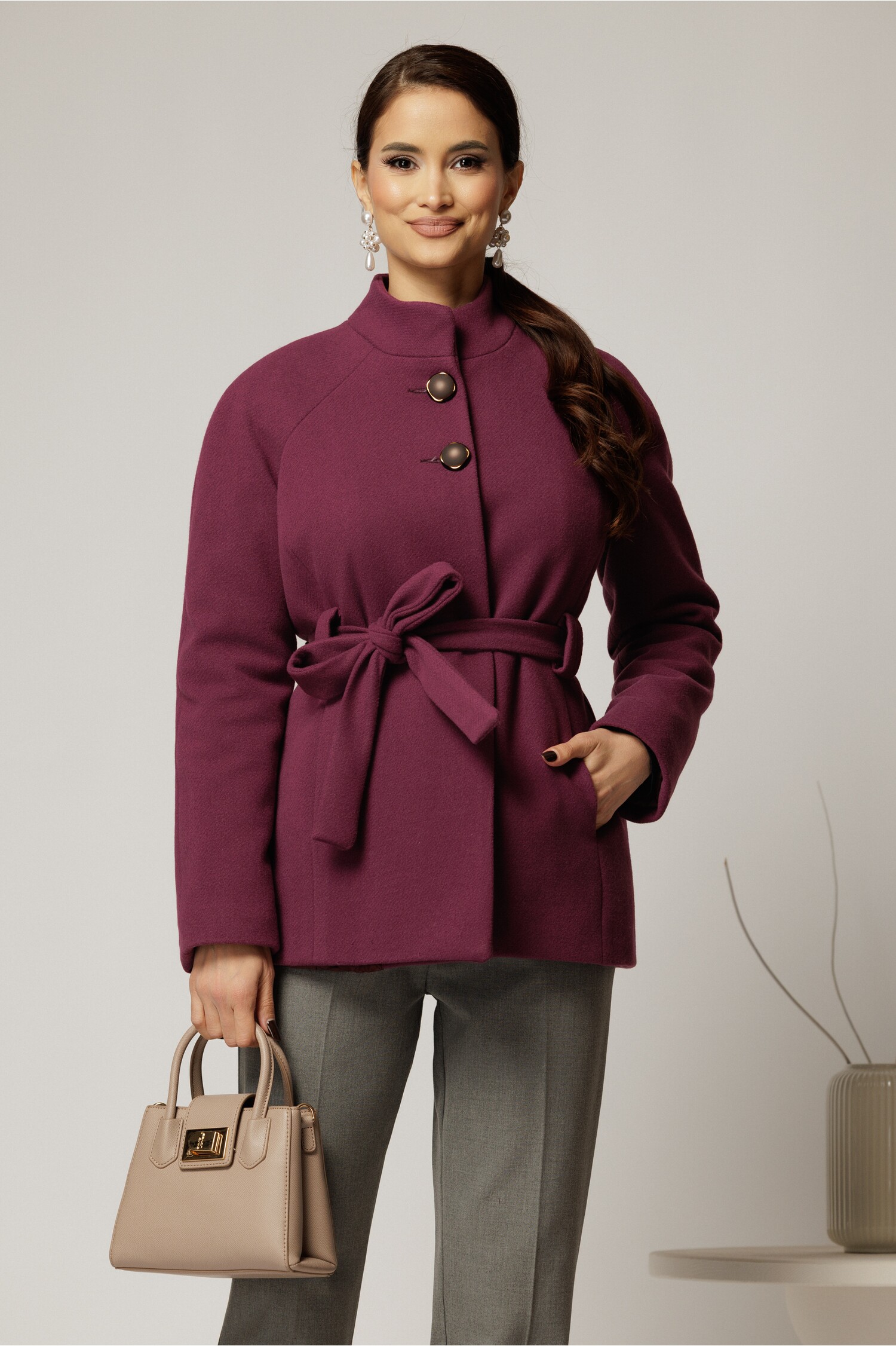 Palton Scurt Mov Elegant cu Cordon în Talie