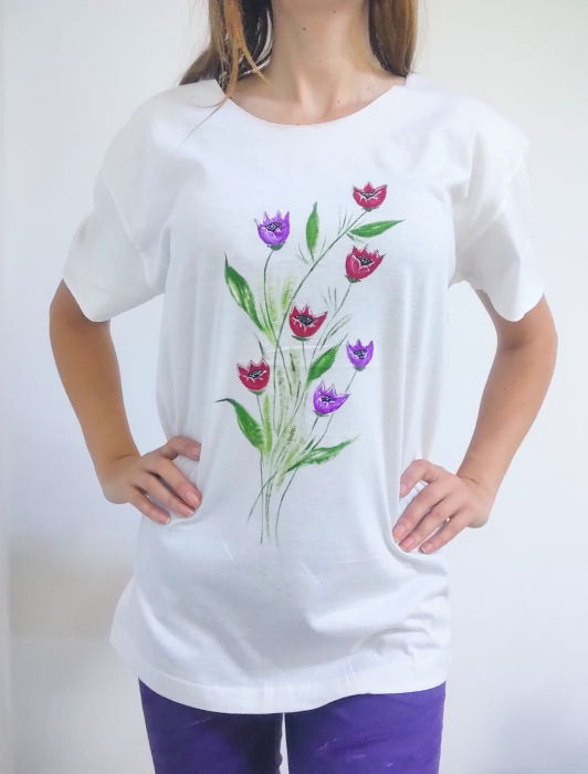 Tricou Shopika Pictat Manual cu Lalele - Unic