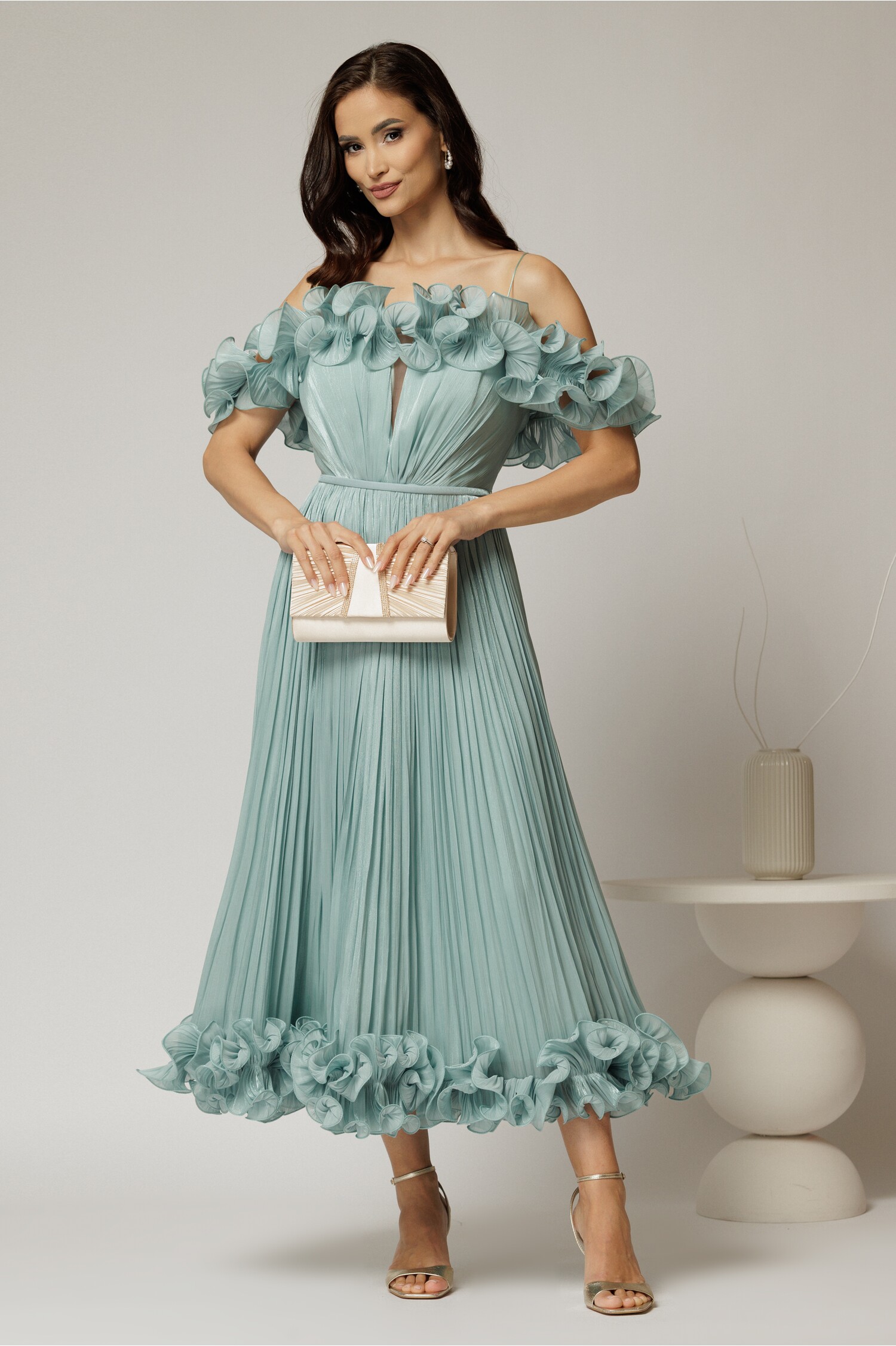 Rochie midi verde mint clos cu volanase | Cununie civilă - imagine 2