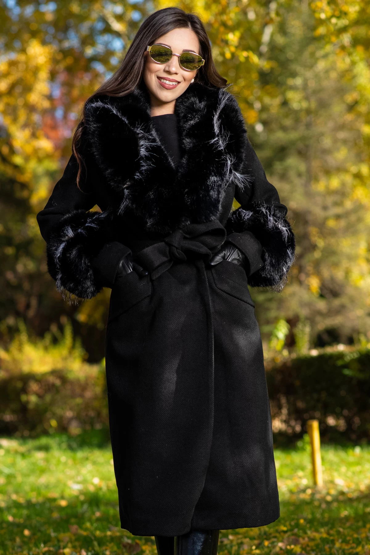 Palton Patricia Fabiola Elegant cu Guler Blană