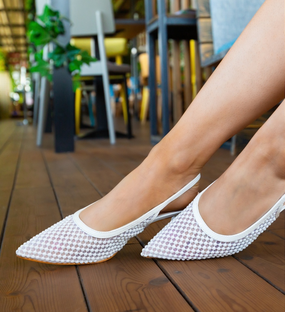 Pantofi cu Toc Pereira Albi - Eleganță și Stil - imagine 4