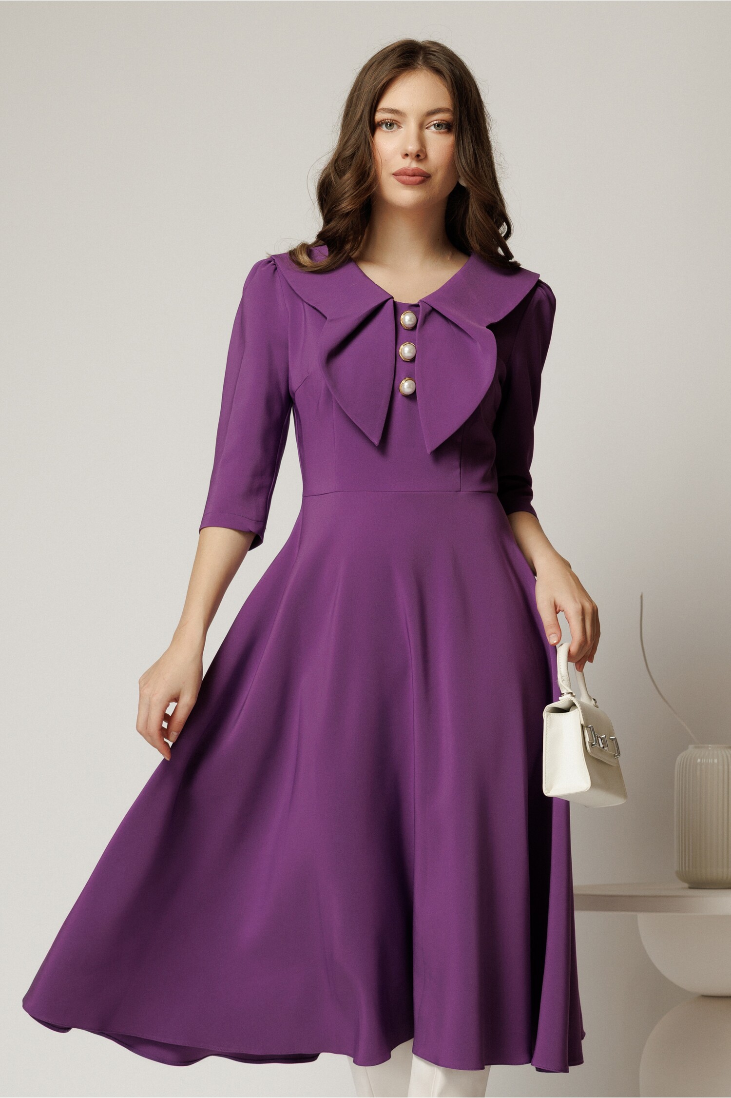 Rochie Mov Clos cu Guler Maxi - Eleganță Asigurată