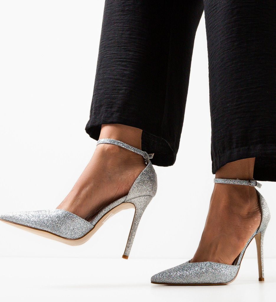Pantofi cu Toc Argintii - Eleganță și Stil - imagine 3
