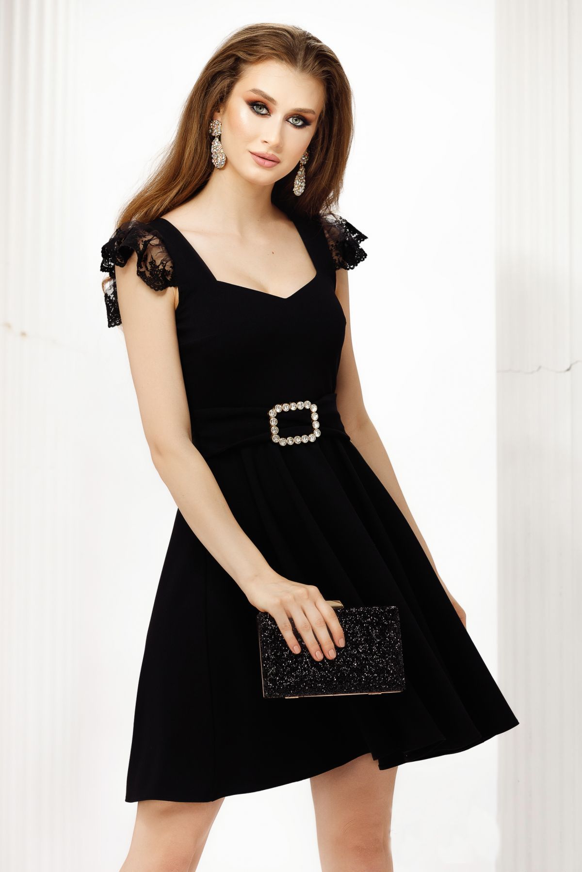 Rochie Eleganta Fofy Neagra cu Dantela