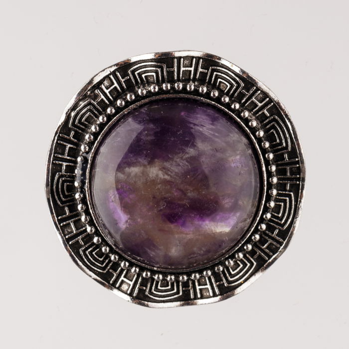 Brosa Ametist Shopika - Eleganță Naturală Argintie