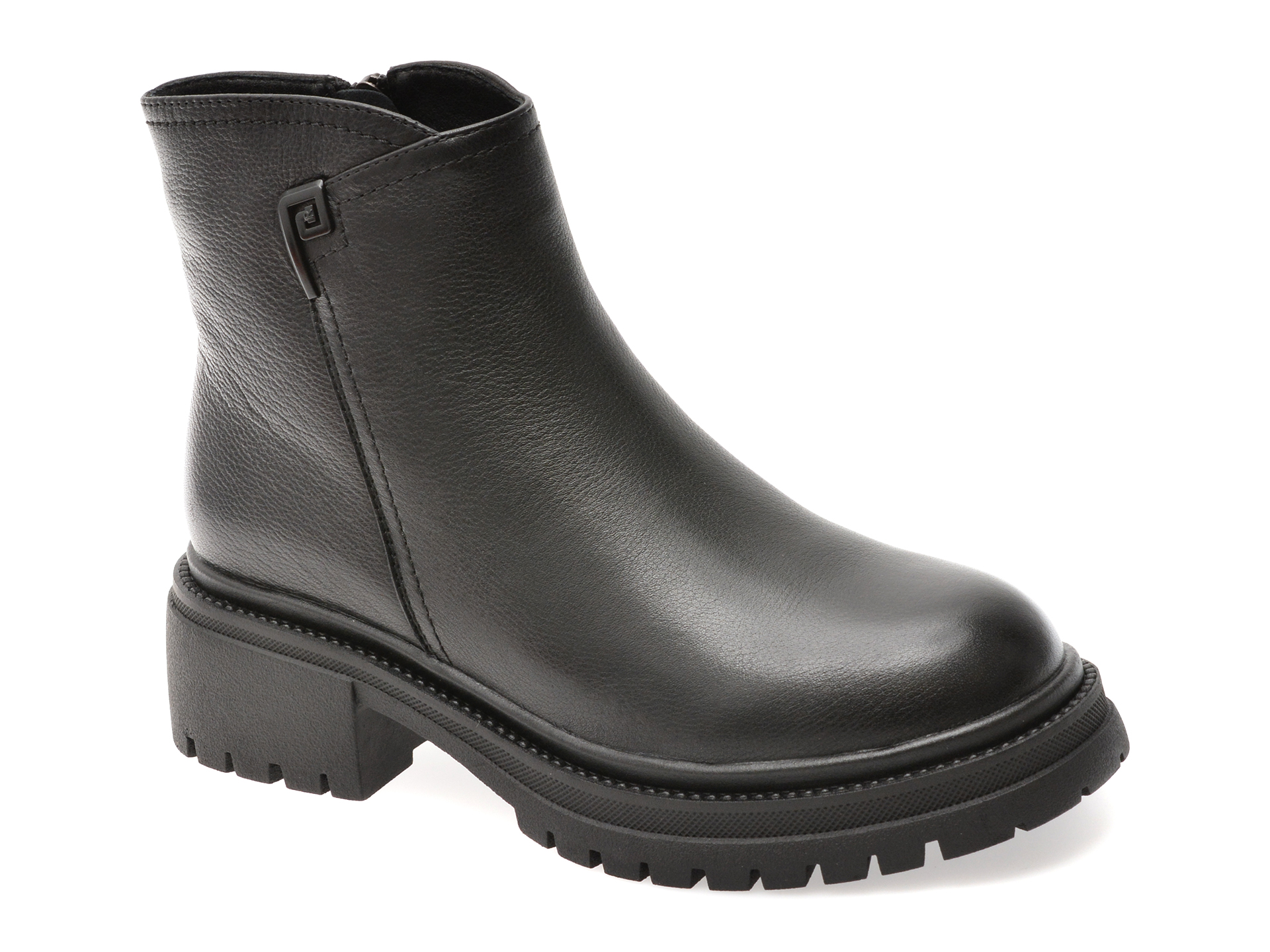Ghete GRYXX negre din piele naturala