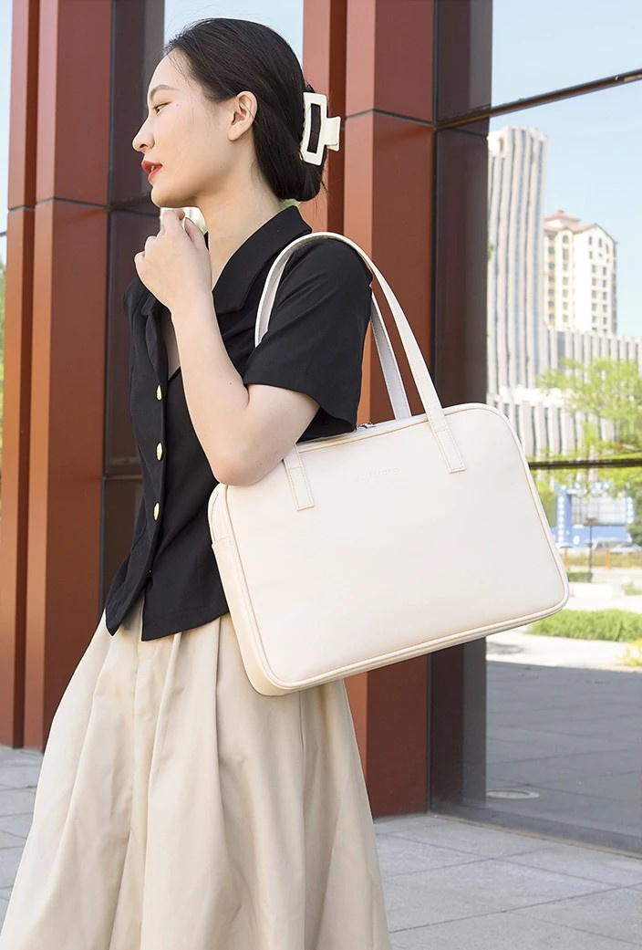 Servieta Dama Delis GT2926 cu Compartiment Laptop - imagine 2