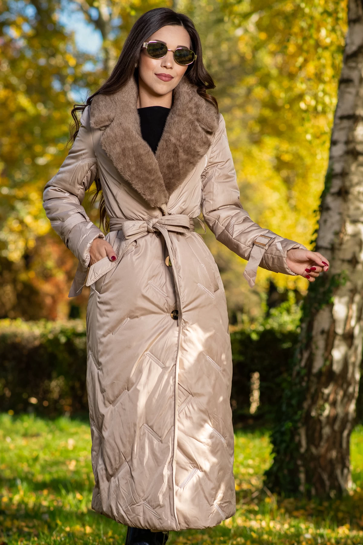 Geaca Patricia Camel cu Guler Blană | Eleganță și Căldură