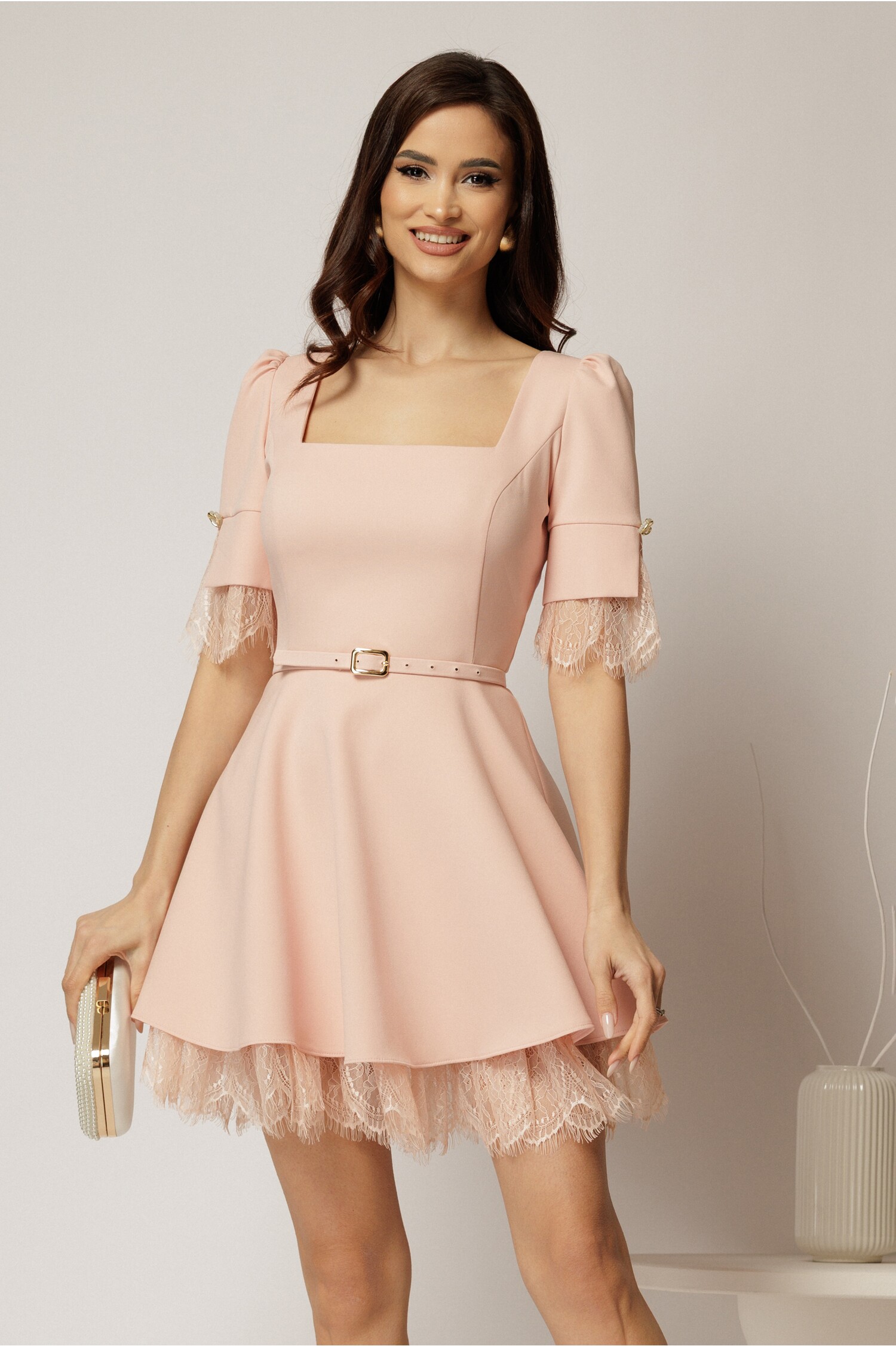 Rochie DY Fashion roz elegantă cu dantelă