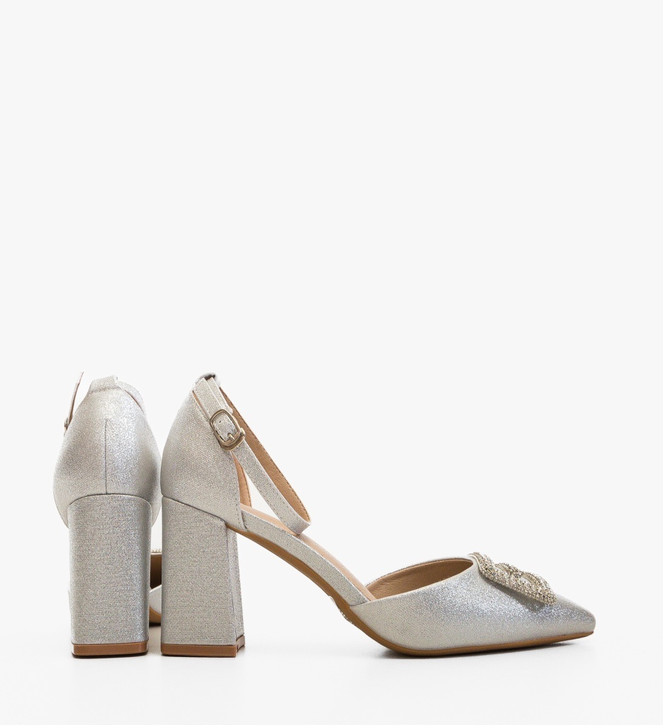 Pantofi cu toc Gimi Argintii - Eleganță și Stil - imagine 3