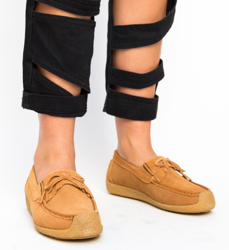 Pantofi Casual Termeio Camel: Confort și Stil