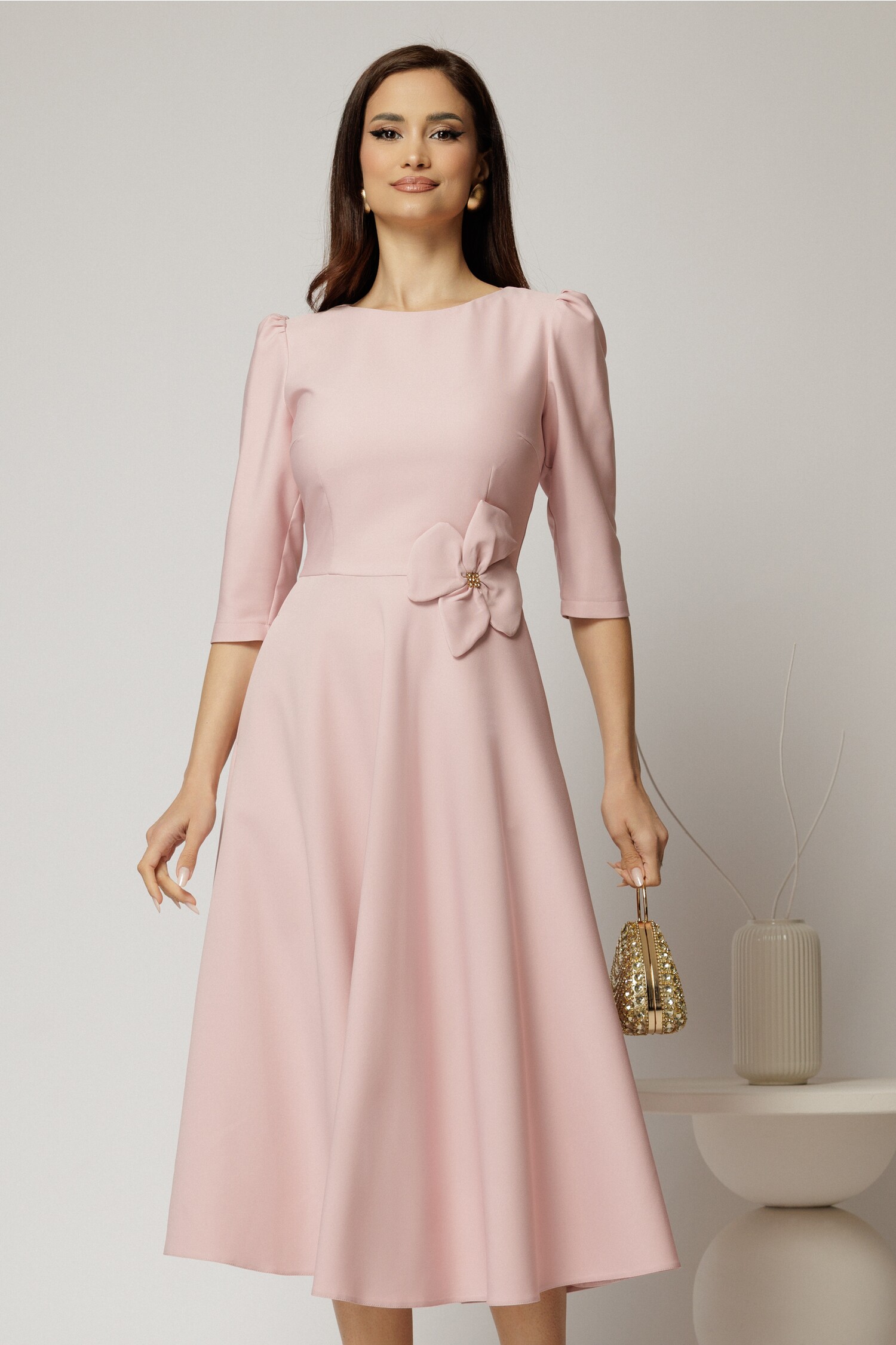 Rochie Midi Roz Stofă Clos cu Floare