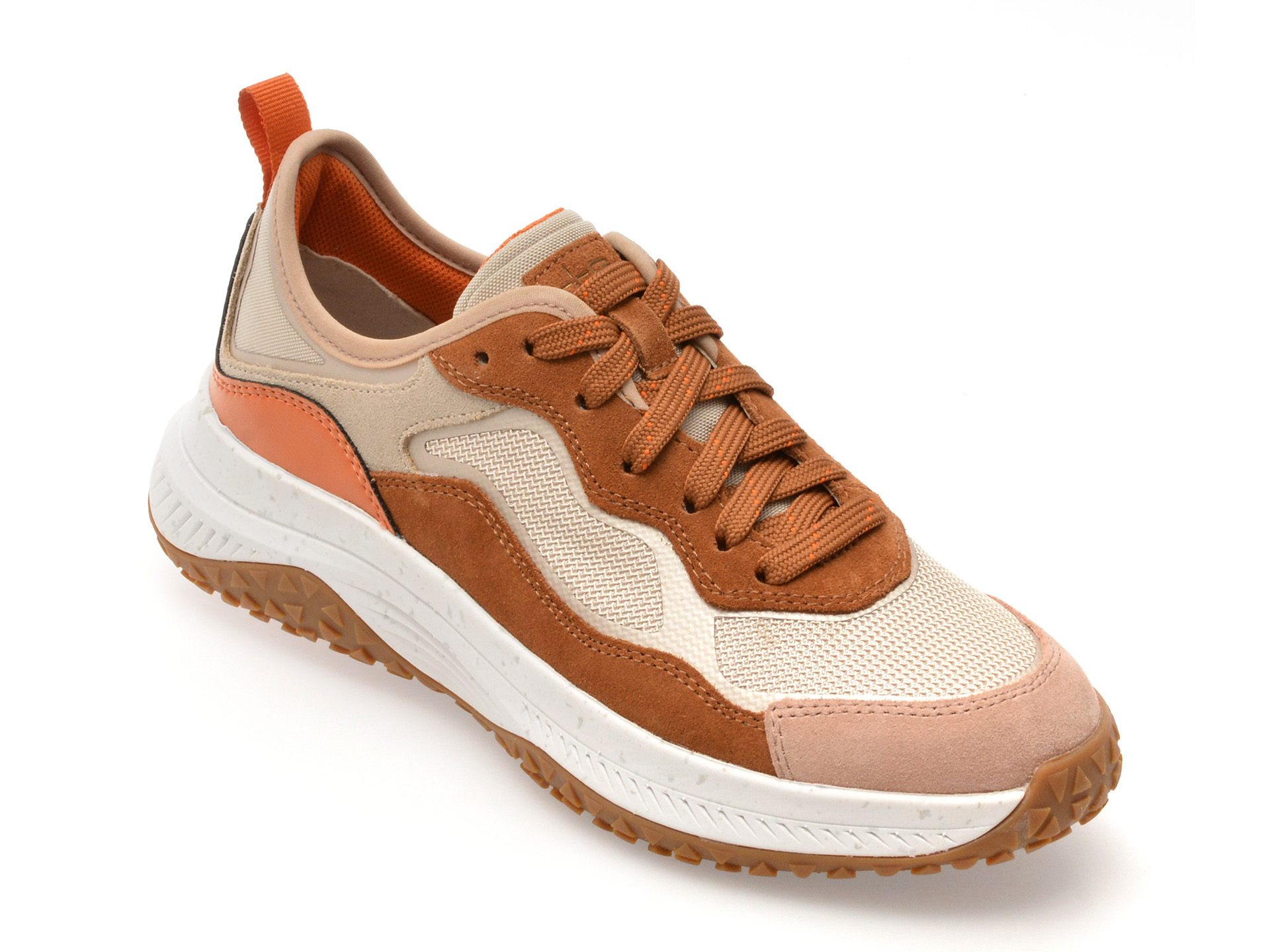 Pantofi Geox bej - Confort respirabil